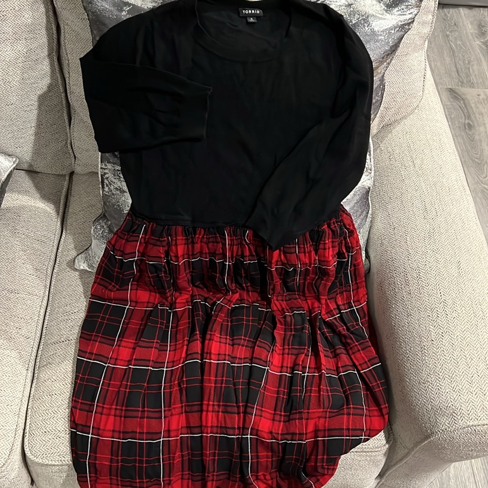 Torrid Mini Challis To Knit Dress size 0 GUC! - Picture 4 of 10